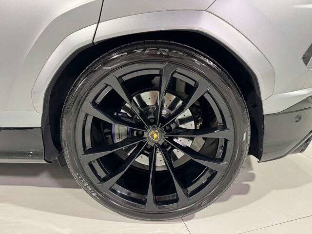 2022 Lamborghini Urus