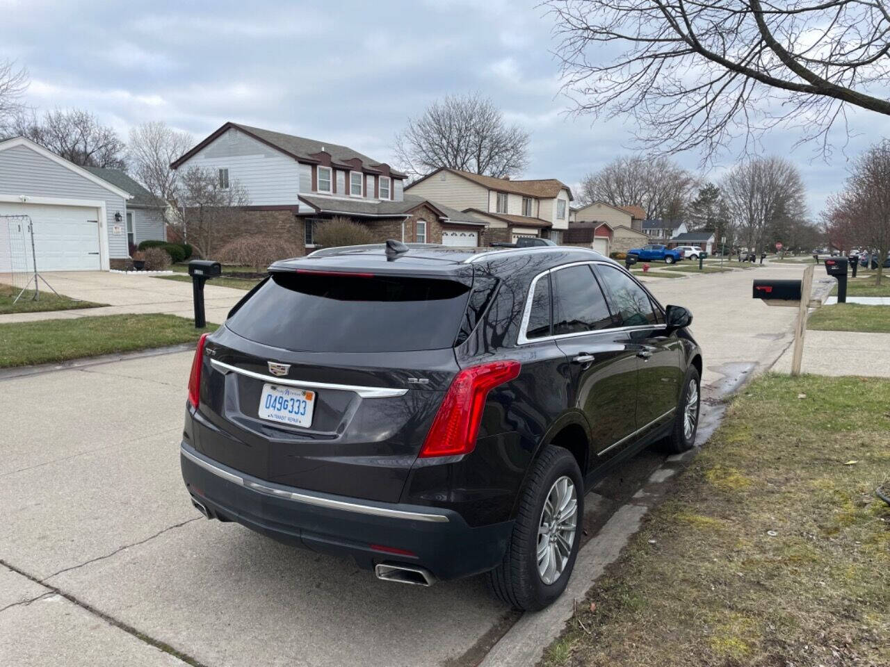 2017 Cadillac XT5 for sale at ZAKS AUTO INC in Detroit, MI