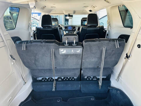 2018 Chrysler Pacifica Hybrid Limited