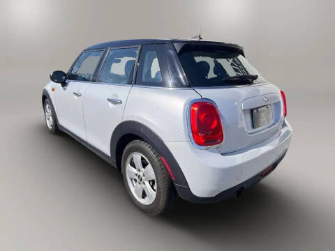 2015 MINI Hardtop 4 Door Cooper