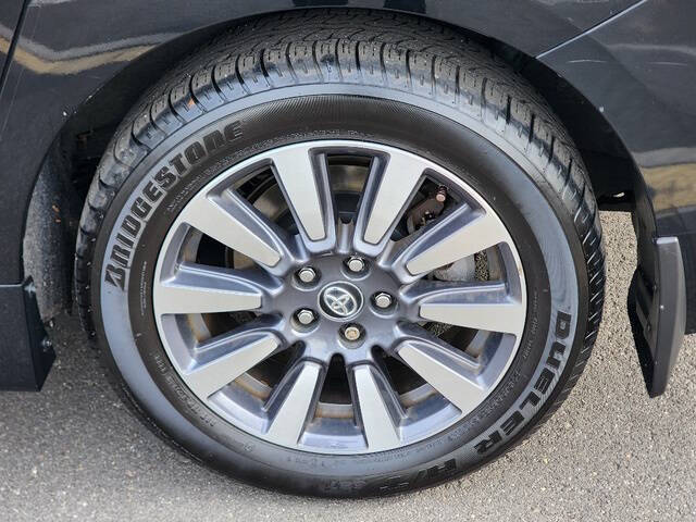 2018 Toyota Sienna XLE Premium 7-Passenger