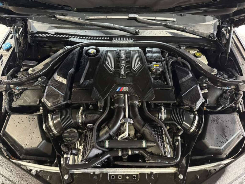 2020 BMW M8