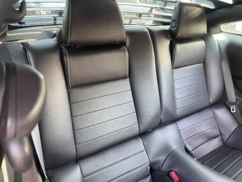 2012 Ford Mustang V6 Premium
