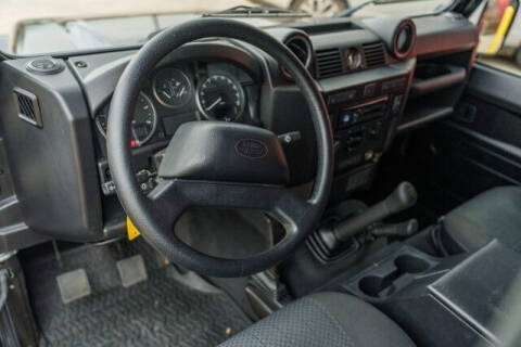 1985 Land Rover Defender 90 2.4L PUMA