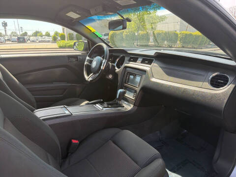 2013 Ford Mustang V6