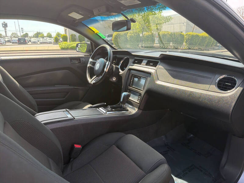 2013 Ford Mustang V6