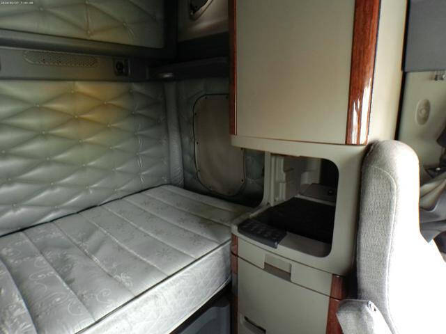 2016 Freightliner Cascadia