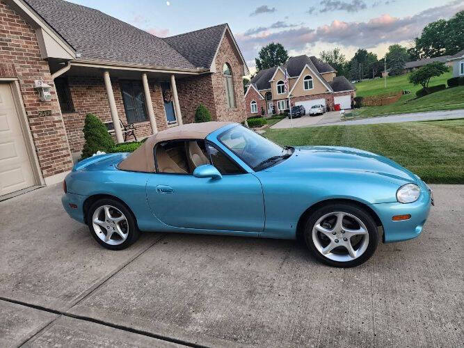 2002 Mazda MX-5 Miata LS