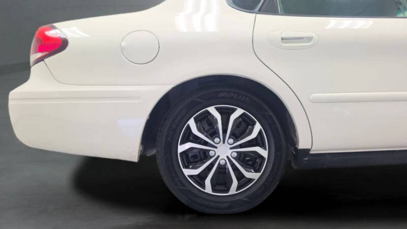 2006 Ford Taurus SE