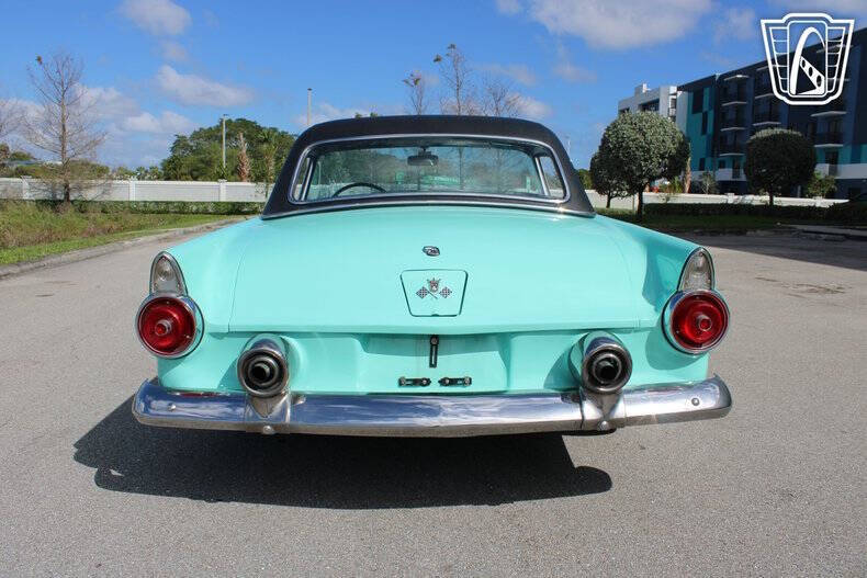 1955 Ford Thunderbird