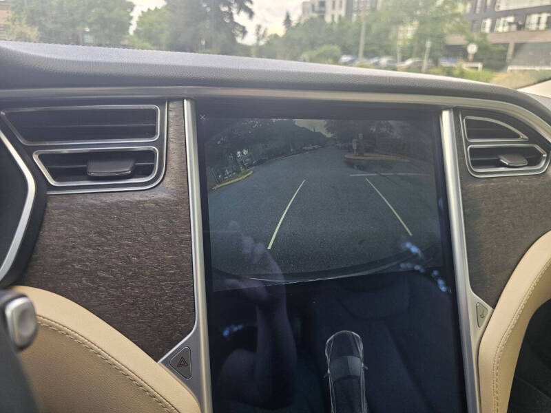 2014 Tesla Model S 85