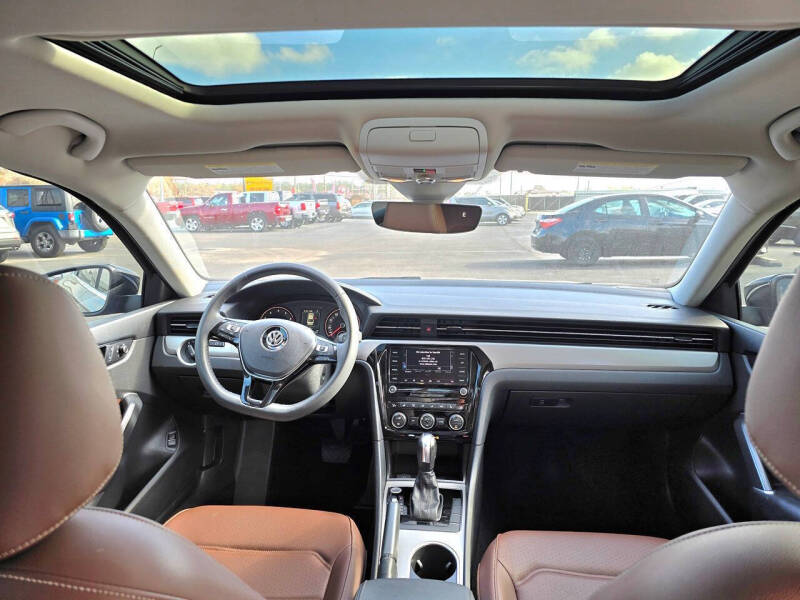 2022 Volkswagen Passat SE