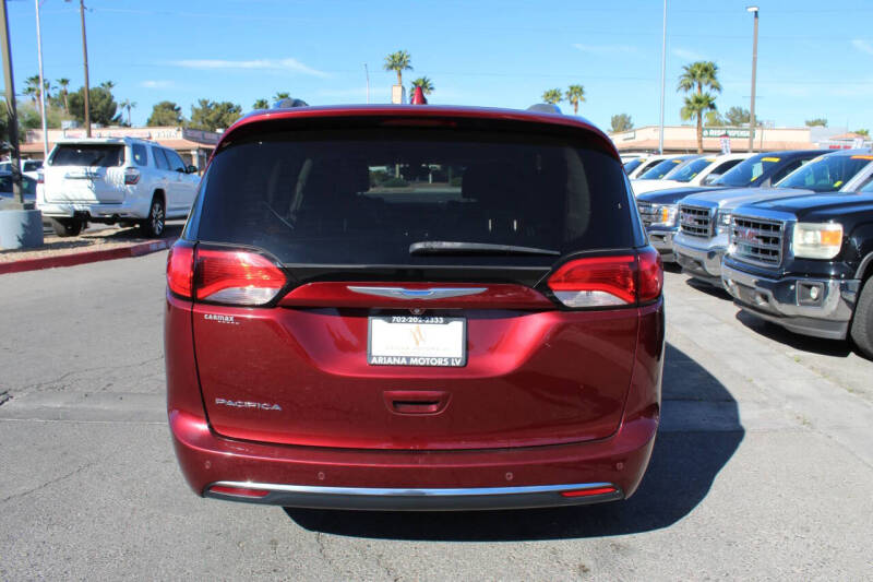 2018 Chrysler Pacifica Touring L