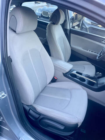 2017 Hyundai Sonata SE