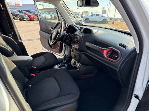 2023 Jeep Renegade Trailhawk