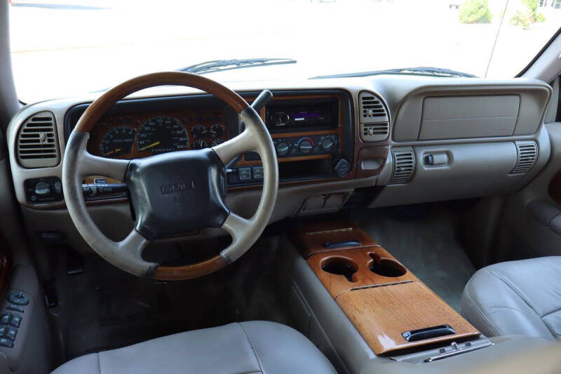 1999 GMC Suburban