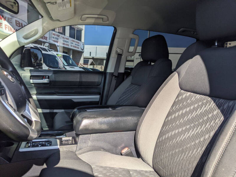 2019 Toyota Tundra SR5