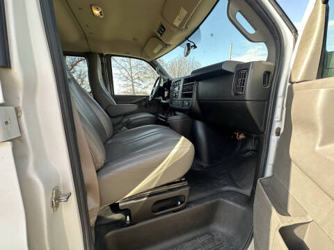 2020 Chevrolet Express LS 2500