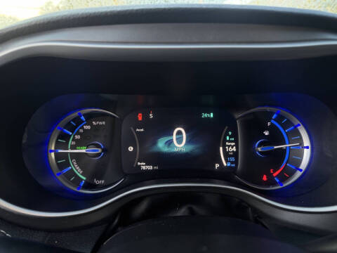 2022 Chrysler Pacifica Hybrid Touring L