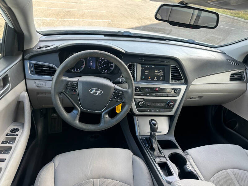 2016 Hyundai Sonata SE