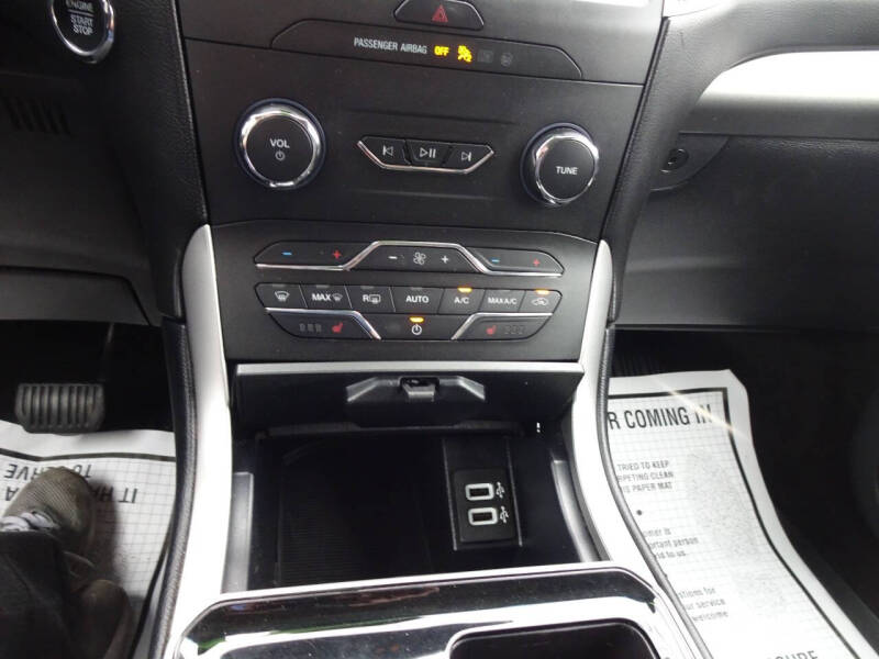 2019 Ford Edge SEL