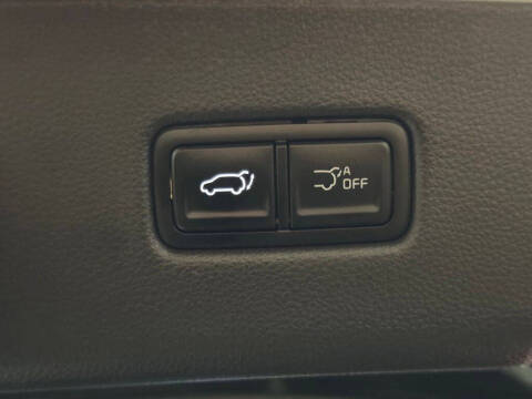 2025 Kia Carnival SX