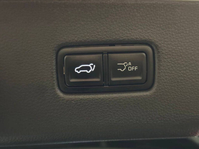 2025 Kia Carnival SX