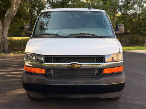 2025 Chevrolet Express 2500