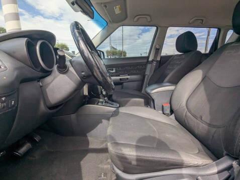 2013 Kia Soul +