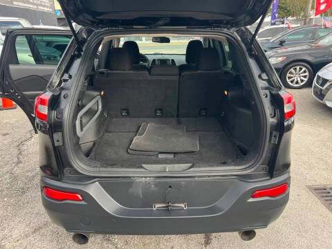 2014 Jeep Cherokee Sport