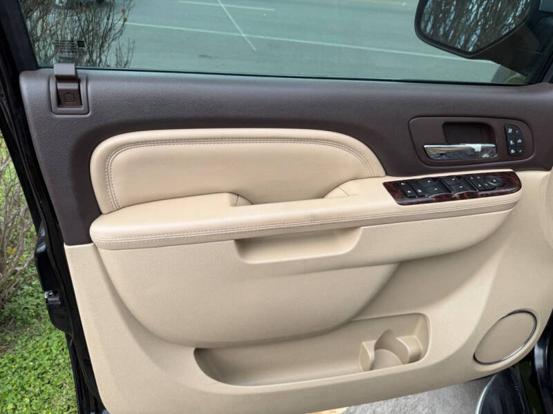 2011 GMC Yukon Denali