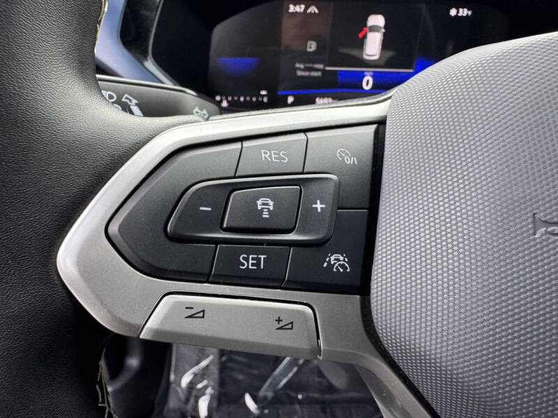 2024 Volkswagen Taos SE 4Motion