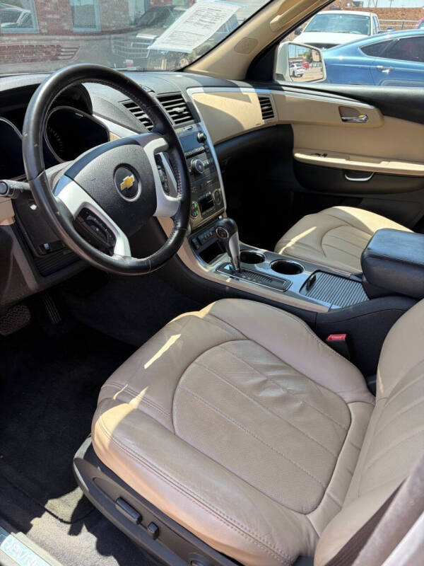 2011 Chevrolet Traverse LTZ