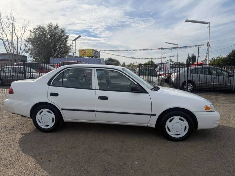 2000 Toyota Corolla