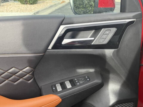 2025 Mitsubishi Outlander PHEV