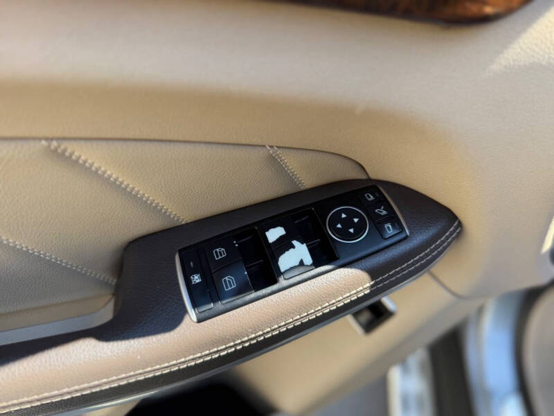 2014 Mercedes-Benz GL-Class GL 550 4MATIC