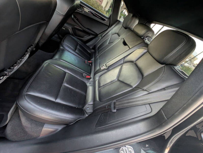 2018 Porsche Macan S