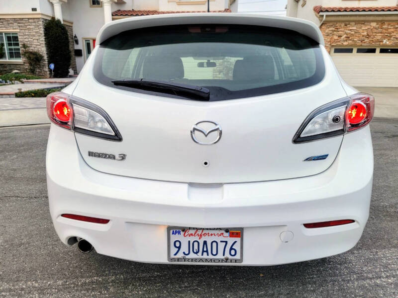 2013 Mazda MAZDA3 i Touring