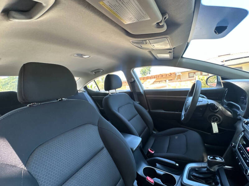 2018 Hyundai Elantra