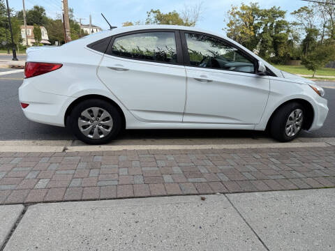 2017 Hyundai Accent SE