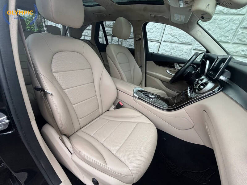 2017 Mercedes-Benz GLC GLC 300