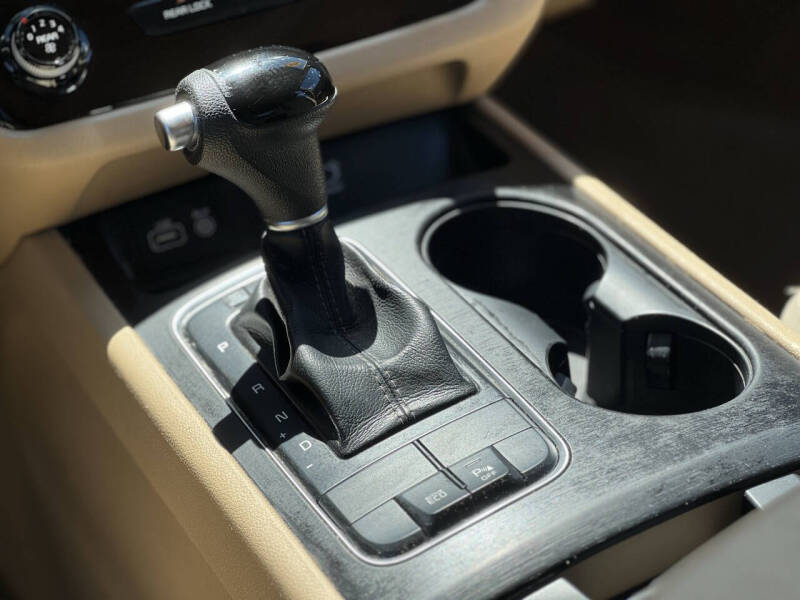 2015 Kia Sedona LX