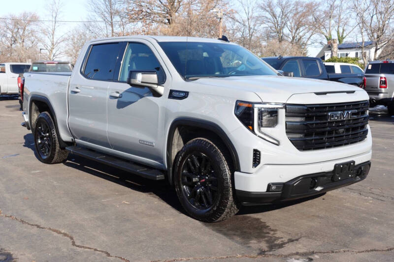 2024 GMC Sierra 1500 Elevation