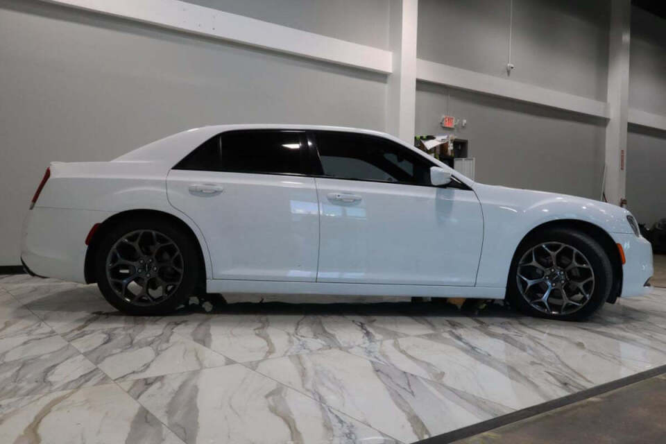 2017 Chrysler 300 for sale at IMD MOTORS, INC in Dallas, TX