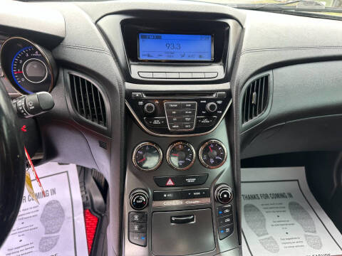 2013 Hyundai Genesis Coupe 2.0T Premium