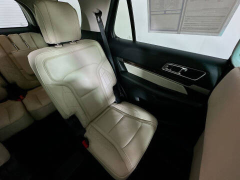 2016 Ford Explorer Platinum