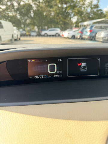 2019 Toyota Prius XLE