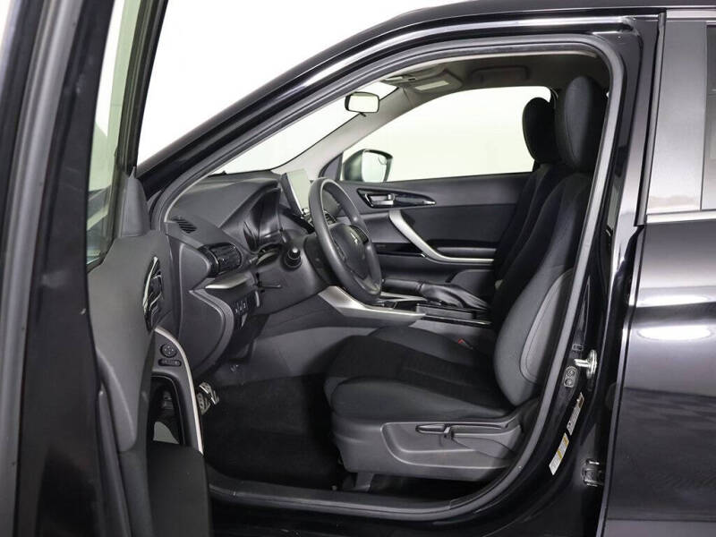 2023 Mitsubishi Eclipse Cross LE