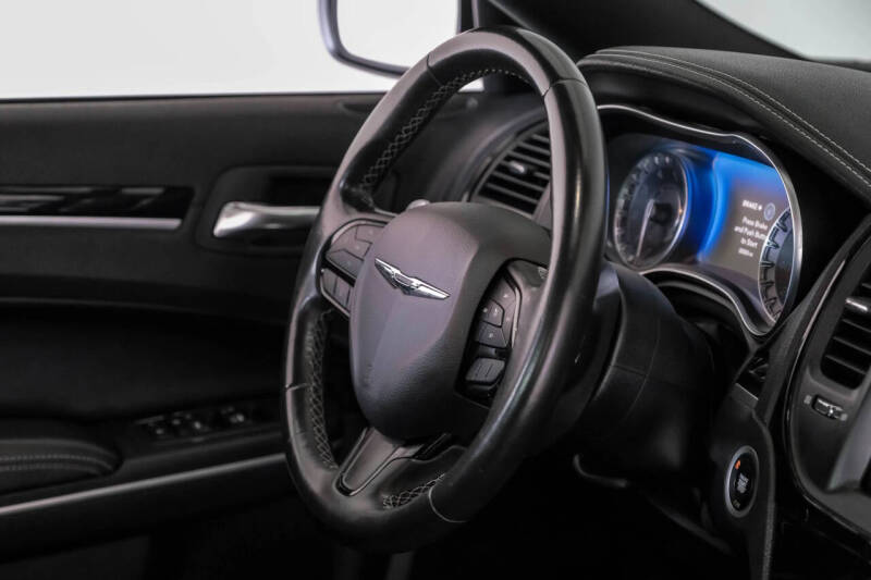 2021 Chrysler 300 S V6