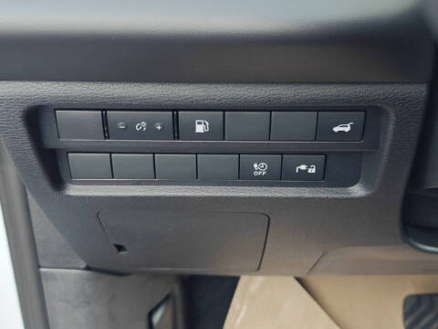 2025 Mitsubishi Outlander PHEV SE